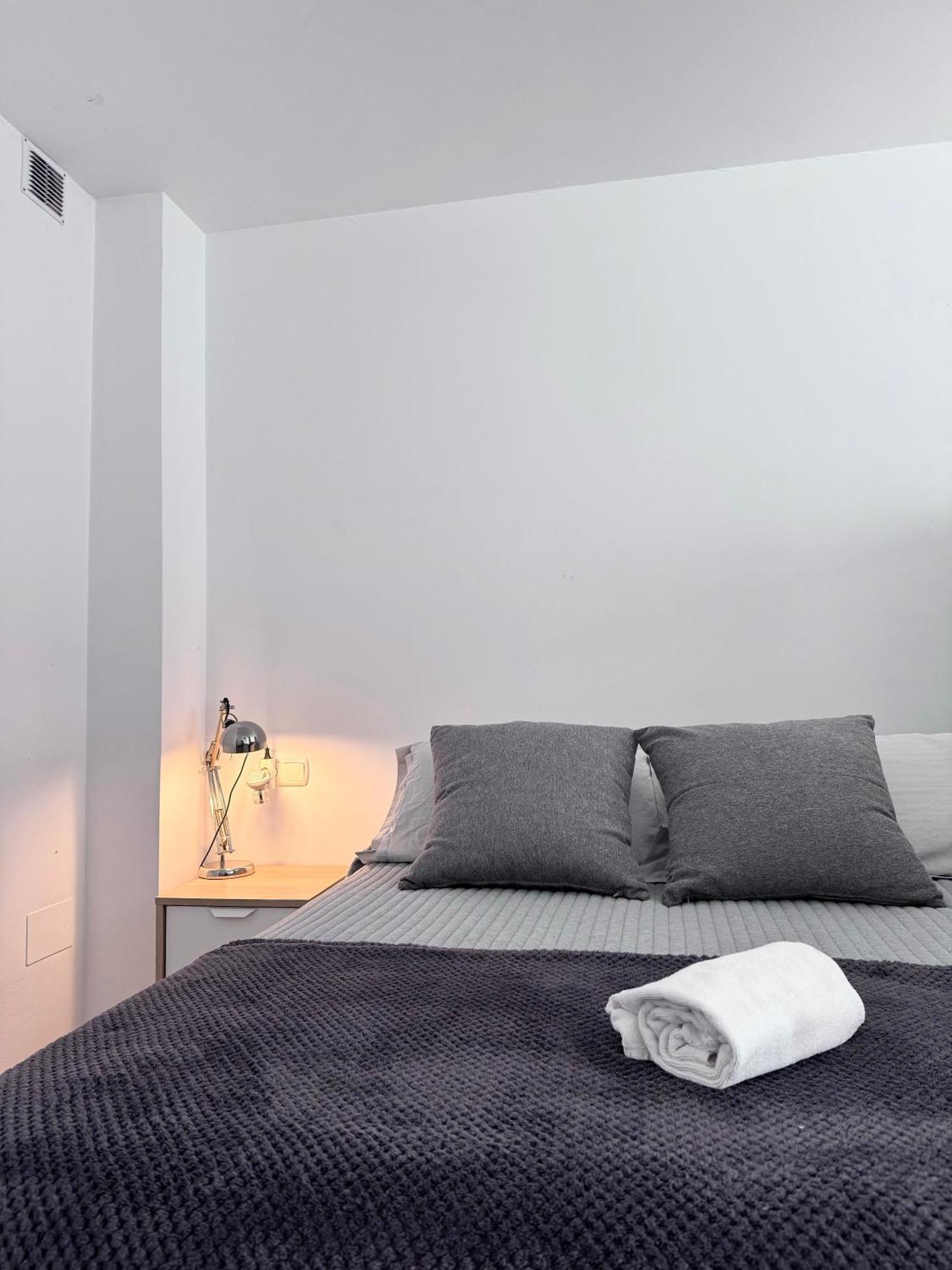 Sumaloft Prensa Apartment Малага Екстериор снимка