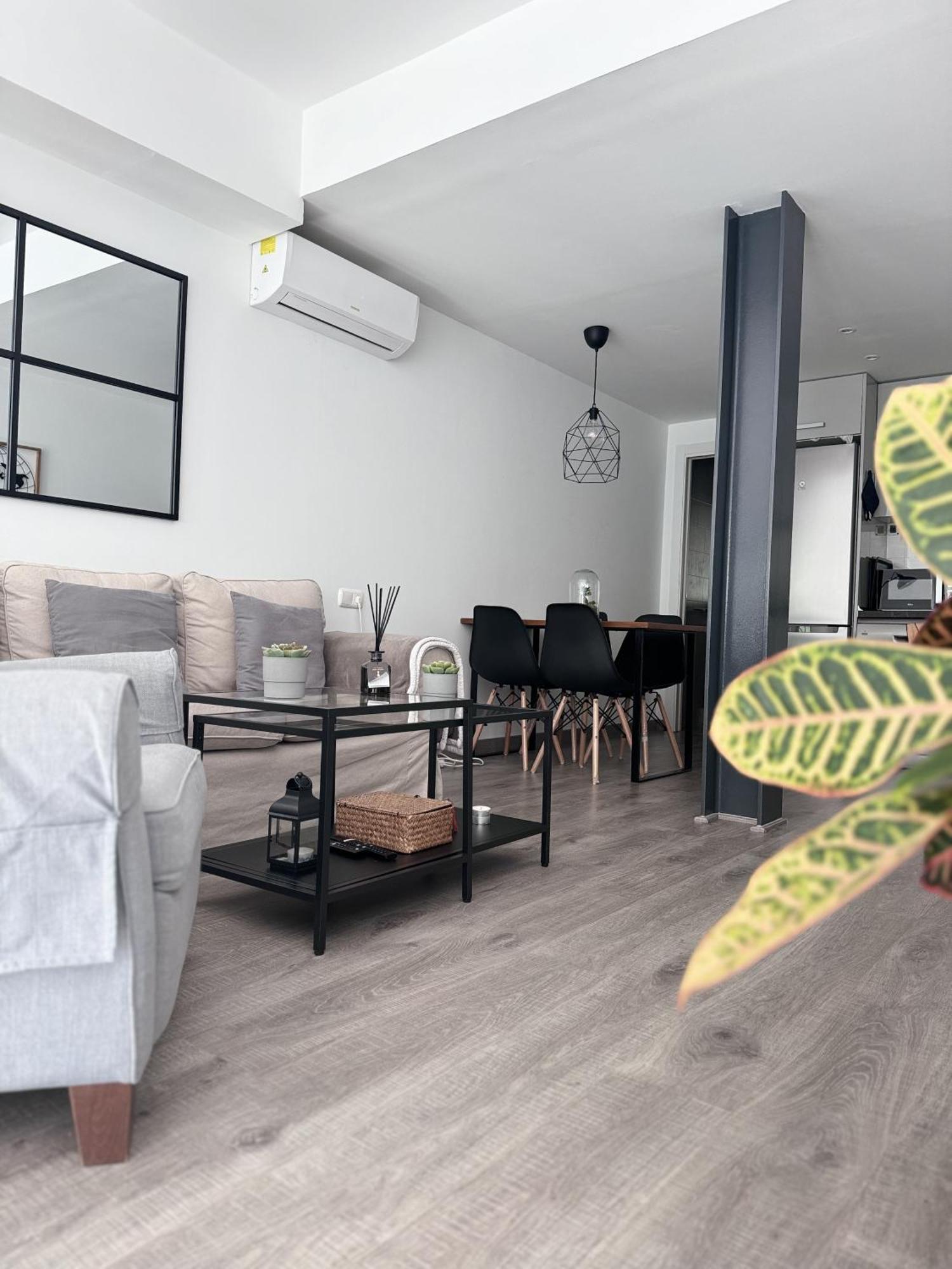 Sumaloft Prensa Apartment Малага Екстериор снимка